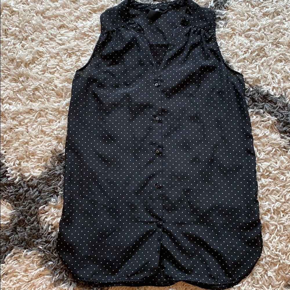 Black & White Polka Dot ButtonUp Sleeveless Blouse